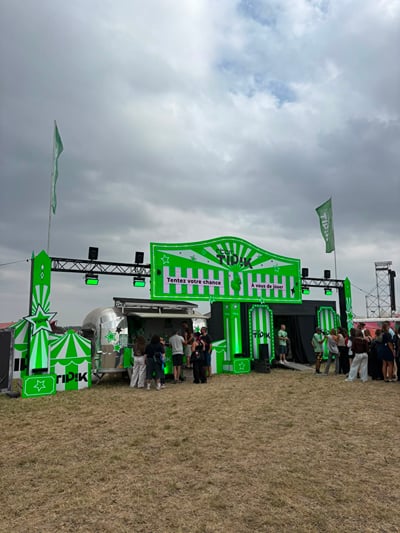 Habillage Tipik au Dour Festival - Ontwerp
