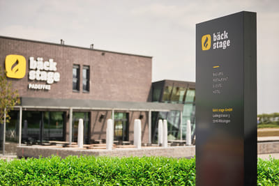 Markenauftritt und Website "bäck stage" - Branding y posicionamiento de marca