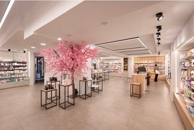 Lancio in Italia di Inside Pharmacy, leader del pharmacy design - Social Media