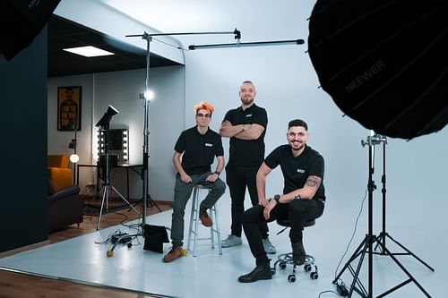 UNCUT Studio cover