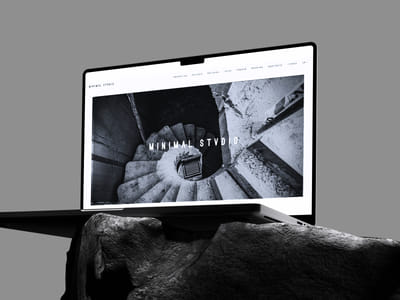 Minimal Studio - Redes Sociales