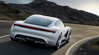 Dialog, Digital, CRM und Tech für Porsche - Consultoría de Datos