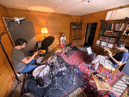 Fil's HOUSE Studio cover