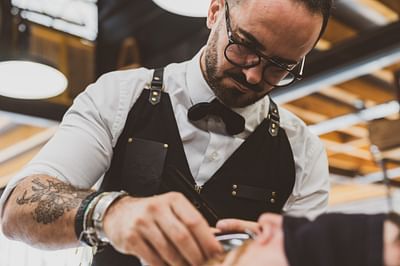 Réalisation photos Les hommes ont la classe Pau - Publicité