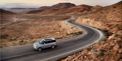 Land Rover Re-steering an Automotive Icon - Mobile App