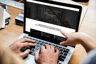 Social media y desarrollo web A+U - Estrategia de contenidos