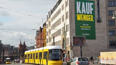 Kauf weniger: Die Out Of Home Kampagne mit dem ... - Reclame