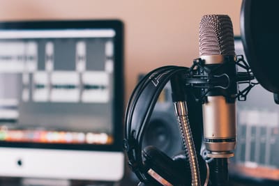 Digitalisierung für die Ohren: Experten-Podcast für B2B-Kunden - Public Relations (PR)