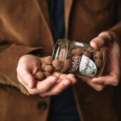 Teo & Bia danno vita alla Brand identity - Marketing