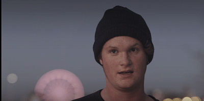 Moonbird Reaction Video English - Publicité