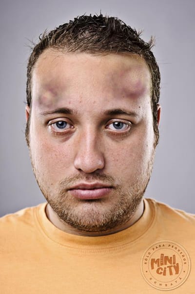Guy - Publicidad